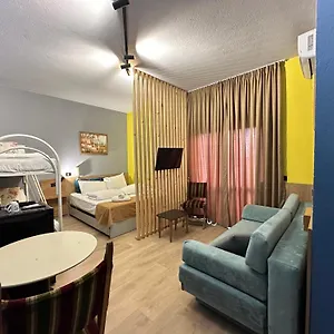 Cabare Apartments&rooms Apartment